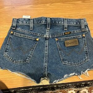 Women’s Wrangler Jean shorts
